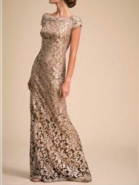 Tadashi Shoji Odette Sequin Lace Overlay Column Maxi Gown Sz 4 Rose Gold